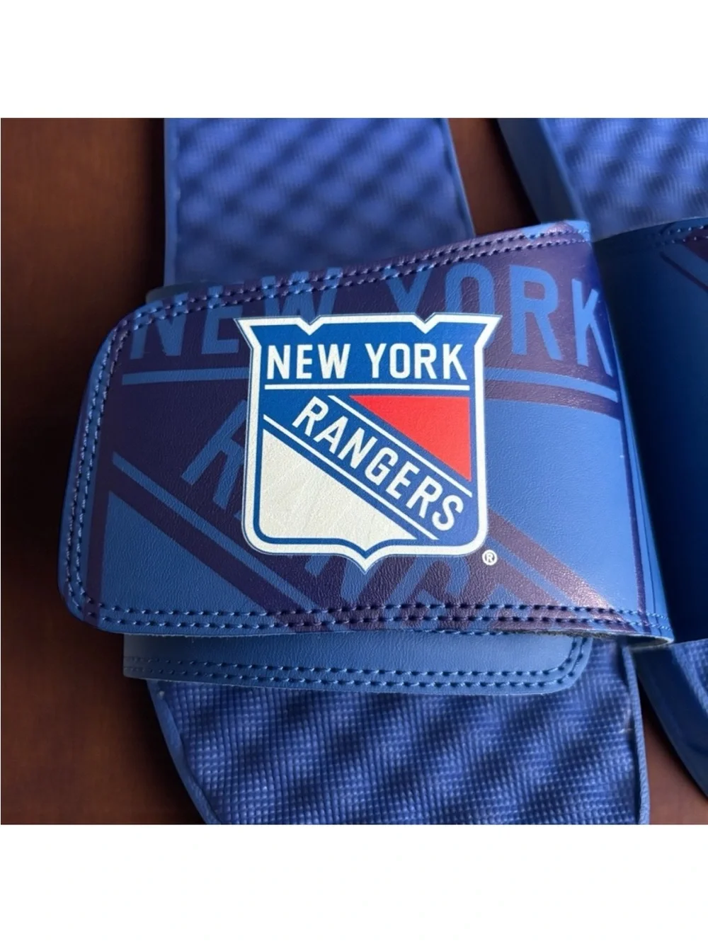 New York Rangers ISlide Mantra Slides NWT Men’s 10 Women’s 11